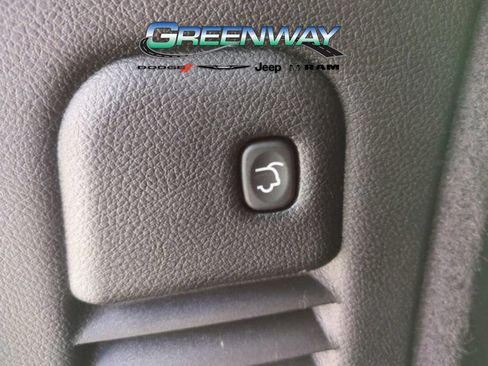 Used 2024 Dodge Durango GT w/ Blacktop Package RWD image 13