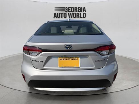 Used 2021 Toyota Corolla LE FWD image 14