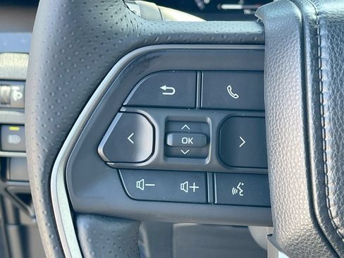 Used 2026 Toyota 4Runner Limited AWD/4WD image 7