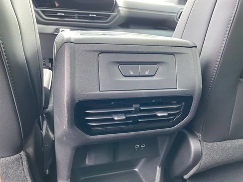Used 2026 Chevrolet Silverado EV LT AWD/4WD image 30