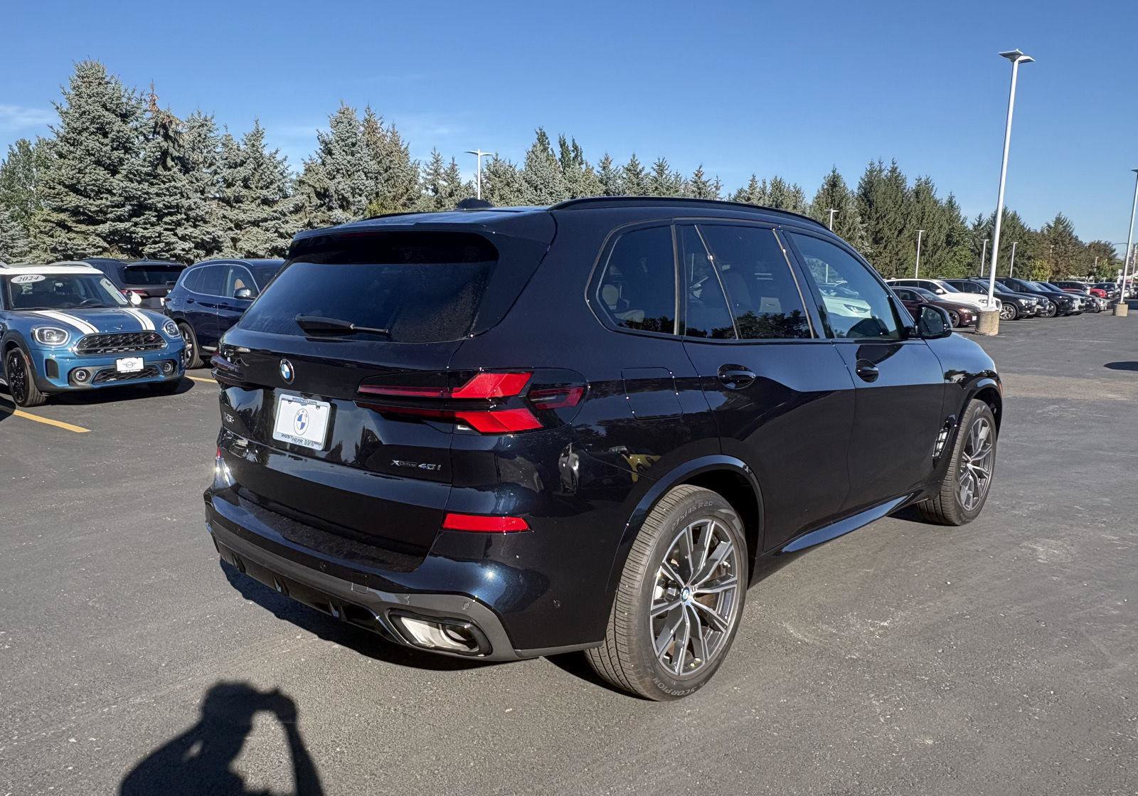 Used 2026 BMW X5 xDrive40i w/ M Sport Package AWD/4WD image 7