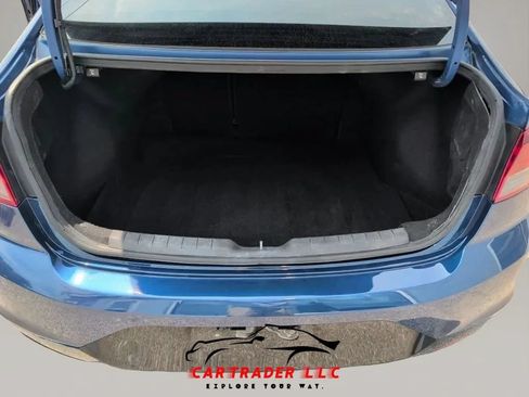 Used 2020 Hyundai Elantra SEL FWD image 26