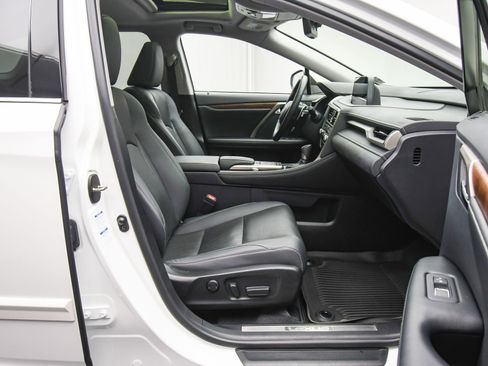 Used 2022 Lexus RX 350L Premium image 47