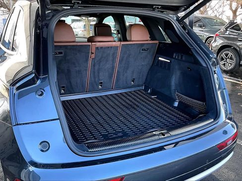Used 2020 Audi Q5 Prestige image 36