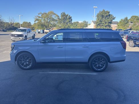 New 2025 Ford Expedition Max Platinum w/ Stealth Performance Package image 7