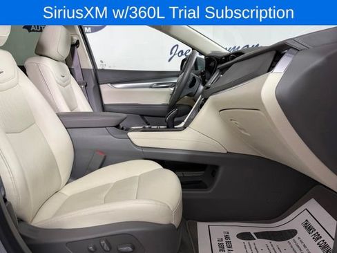 Used 2025 Cadillac XT5 Premium Luxury FWD image 17