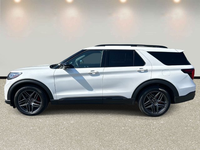 Certified 2025 Ford Explorer ST AWD/4WD image 8