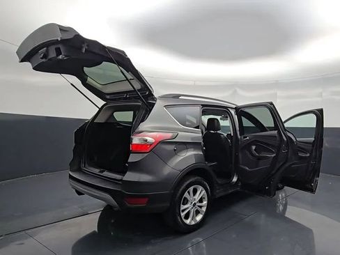 Used 2017 Ford Escape SE w/ SE Leather Comfort Package AWD/4WD image 31