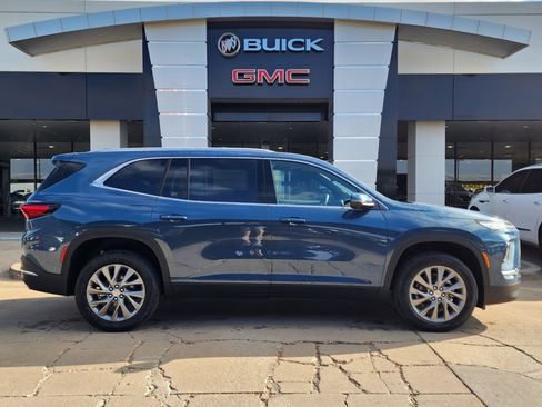 New 2026 Buick Enclave Preferred image 3