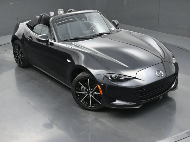 Used 2024 MAZDA MX-5 Miata Grand Touring RWD image 31