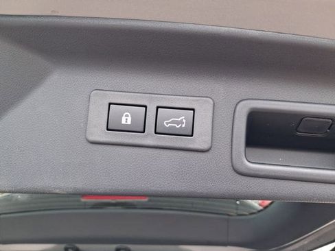 Certified 2026 Subaru Forester Premium AWD/4WD image 13