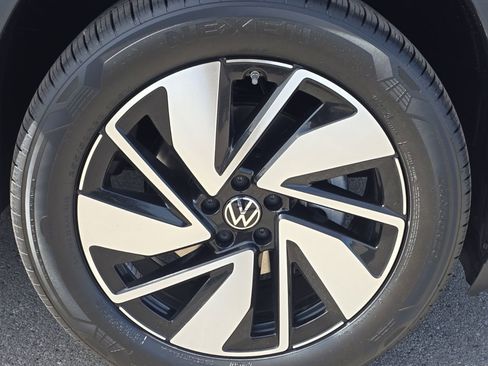 New 2026 Volkswagen Atlas SEL AWD/4WD image 13