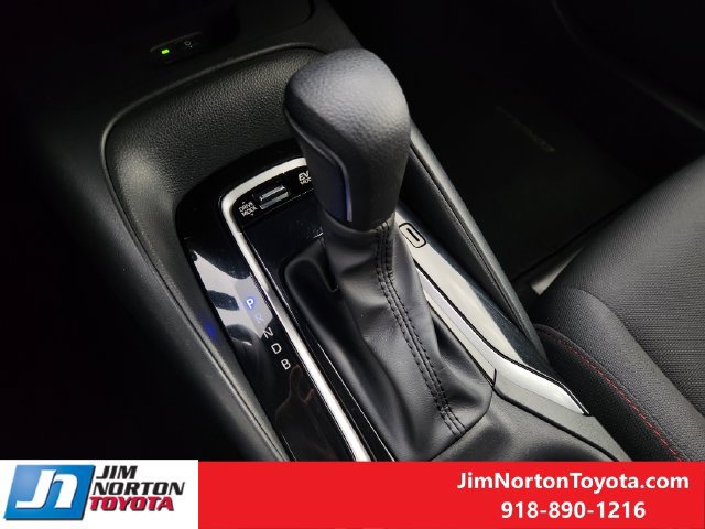 Used 2026 Toyota Corolla SE w/ SE Premium Package FWD image 21