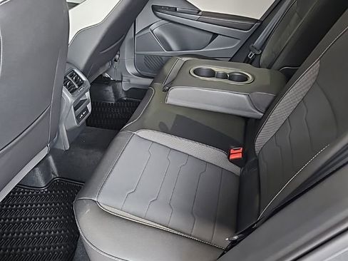 New 2026 Volkswagen Taos SE image 22