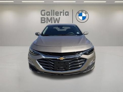 Used 2025 Chevrolet Malibu LT FWD image 4