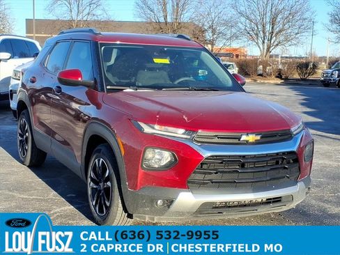 Used 2021 Chevrolet TrailBlazer LT image 1