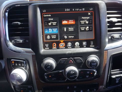 Used 2017 RAM 1500 Laramie AWD/4WD image 27
