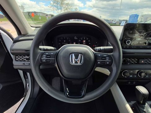 Certified 2023 Honda Accord LX image 24