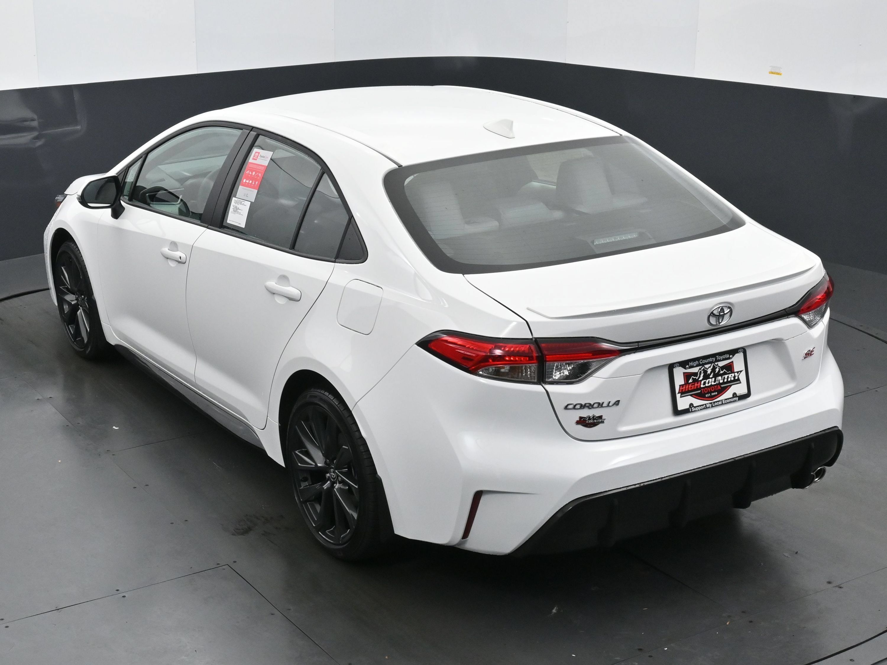 Used 2026 Toyota Corolla SE FWD image 31