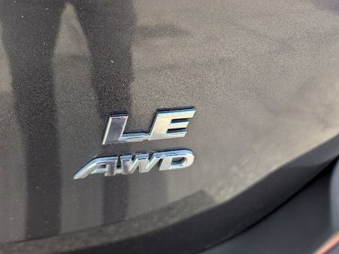 Used 2014 Toyota RAV4 LE image 18