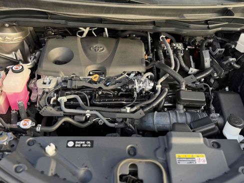 Used 2022 Toyota Sienna XSE w/ XSE Plus Package FWD image 37