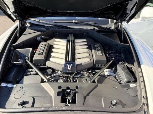 Used 2014 Rolls-Royce Ghost image 43