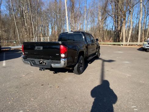 Used 2021 Toyota Tacoma SR5 image 10