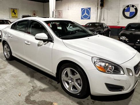 Used 2012 Volvo S60 T5 w/ Multimedia Pkg image 7