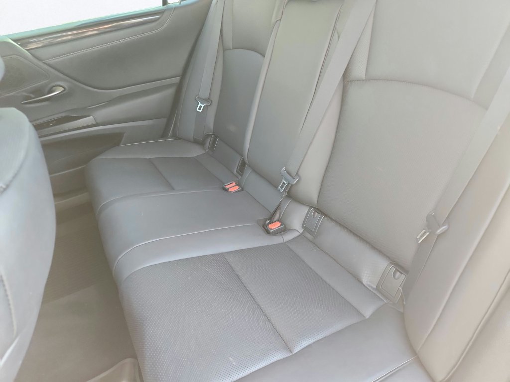 Used 2021 Lexus ES 300h w/ Premium Package FWD image 23