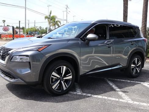 Used 2023 Nissan Rogue SL w/ SL Premium Package AWD/4WD image 3