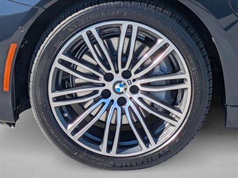 Used 2018 BMW 530e w/ M Sport Package 2 image 25