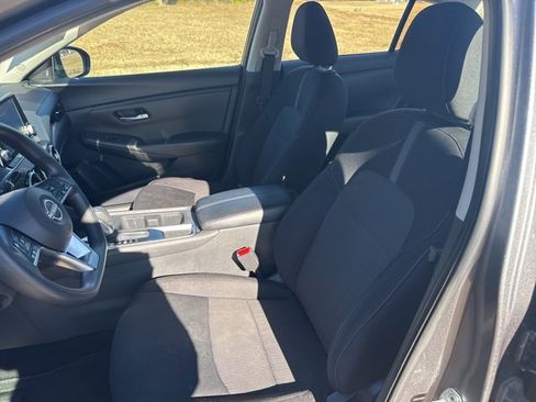 Used 2024 Nissan Sentra SV image 17