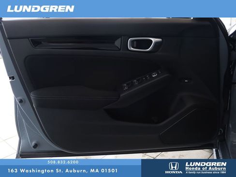 Used 2024 Honda Civic EX image 9