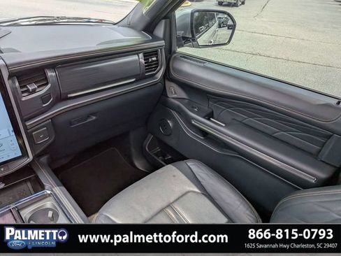 Used 2022 Ford Expedition Max Platinum RWD image 17