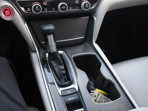 Used 2021 Honda Accord LX image 18