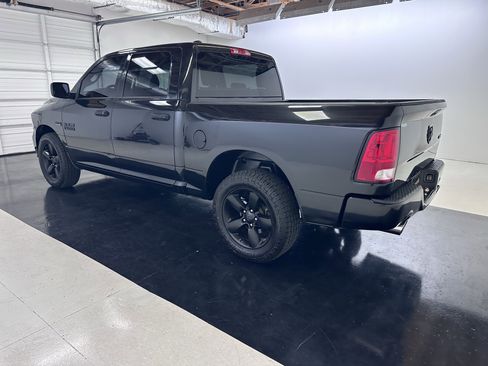 Used 2017 RAM 1500 Express w/ Black Ram 1500 Express Group image 8