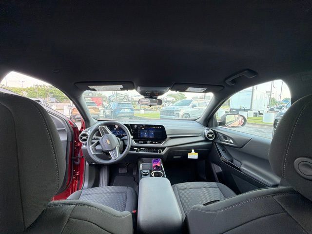New 2026 Chevrolet Equinox LT FWD image 17
