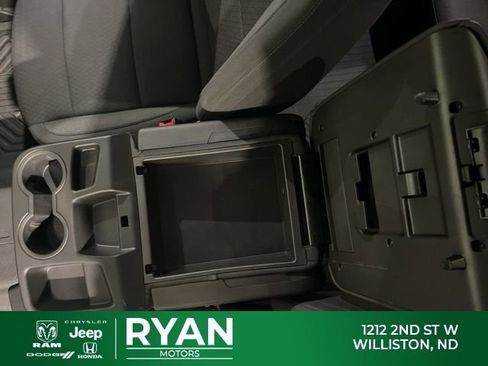 Used 2025 Chevrolet Silverado 2500 LT w/ All Star Edition AWD/4WD image 34