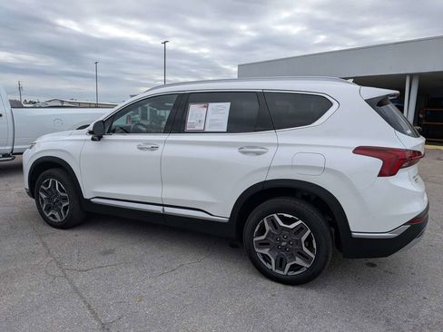 Used 2023 Hyundai Santa Fe SEL Convenience image 3