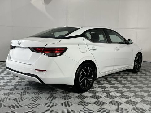 Certified 2025 Nissan Sentra SV FWD image 8