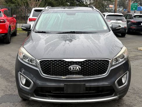 Used 2016 Kia Sorento EX w/ EX Touring Package image 2