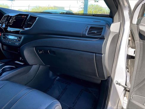 Used 2023 Honda Passport TrailSport image 19