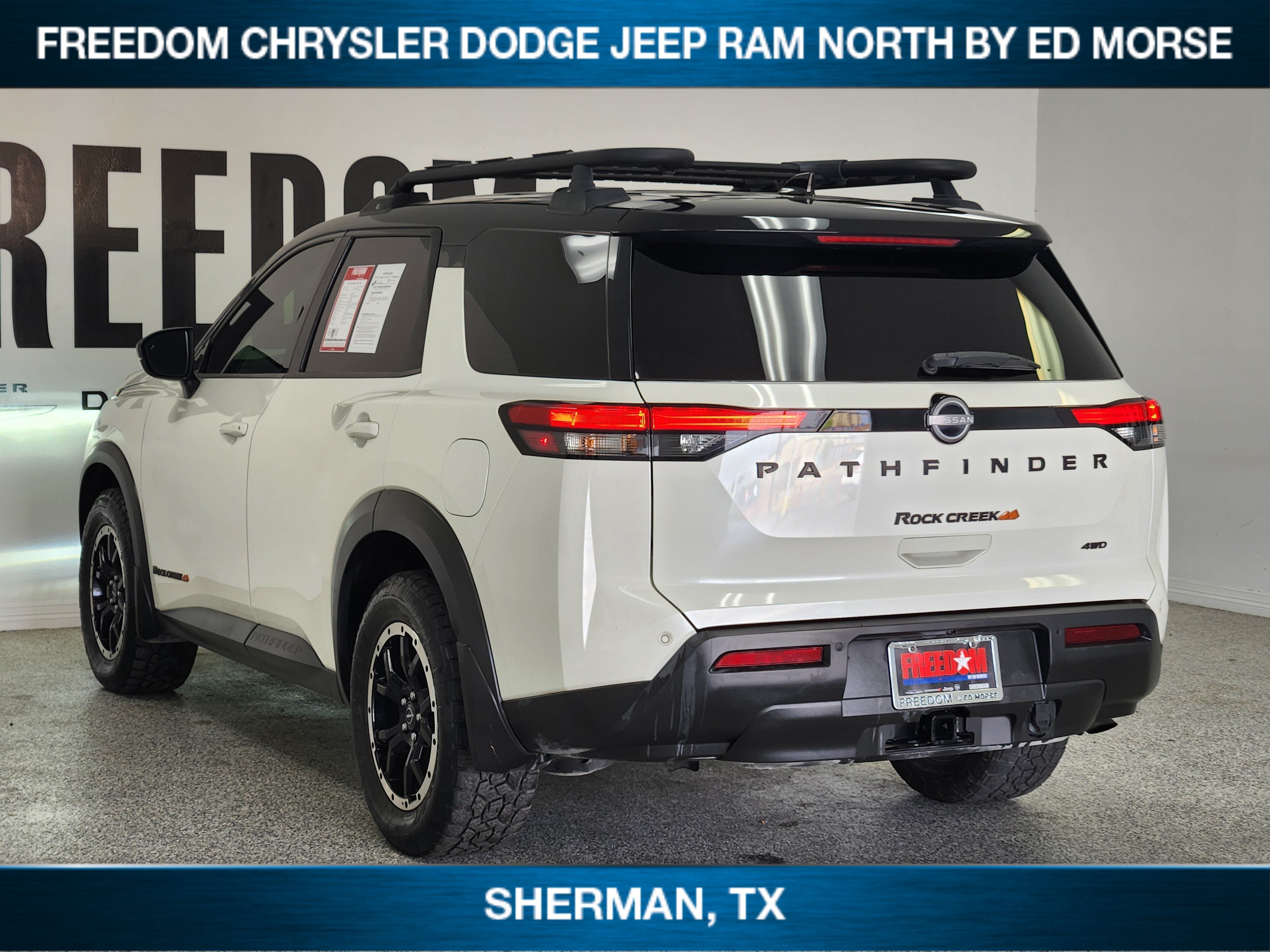 Used 2023 Nissan Pathfinder Rock Creek AWD/4WD image 3