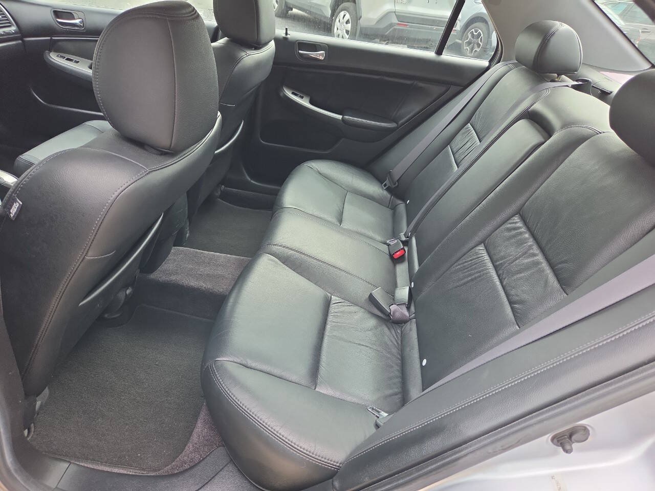 Used 2005 Honda Accord EX image 18