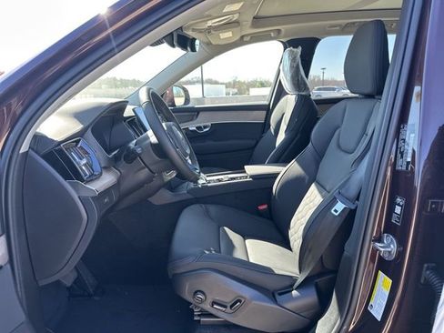 New 2026 Volvo XC90 B6 Plus w/ Protection Package Premier image 14
