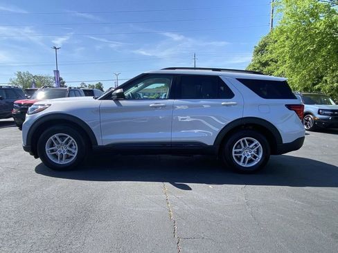New 2026 Ford Explorer Active w/ Active Comfort Package RWD image 5