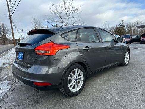 Used 2015 Ford Focus SE image 6