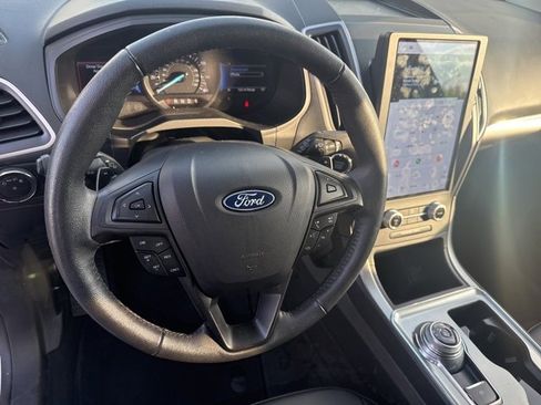 Used 2022 Ford Edge SEL w/ Class II Trailer Tow Package image 23