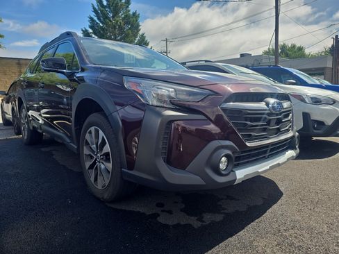 Used 2023 Subaru Outback Limited AWD/4WD image 2