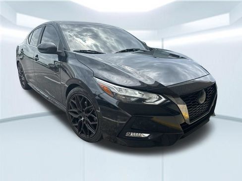 Used 2021 Nissan Sentra SR FWD image 2